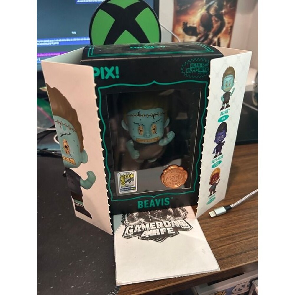 PIX! Thrilljoy Beavis & Butt Head 2025 SDCC Beavis Exclusive 7500 Pc LE